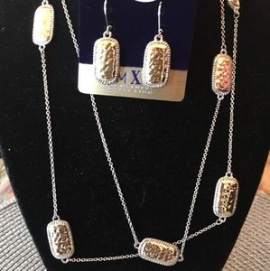 Necklace and earring set
